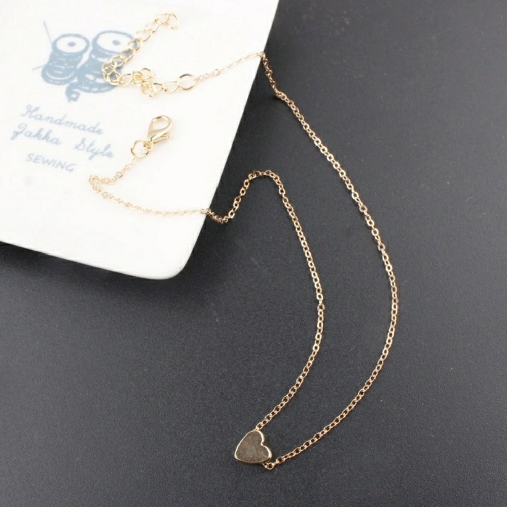 Gold choker
